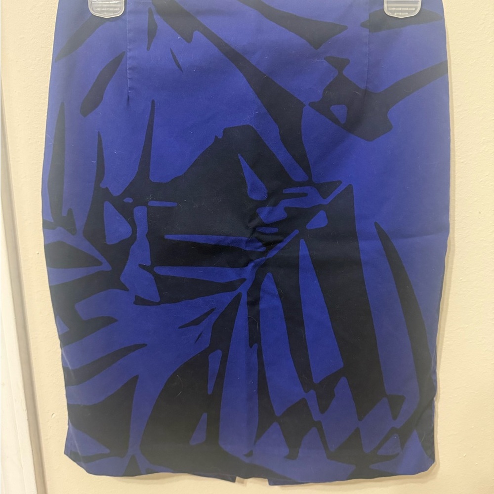 Express Abstract Skirt